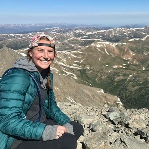 Meet your Posher, Kelly